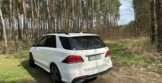 Mercedes-Benz GLE cena 166000 przebieg: 212600, rok produkcji 2015 z Kostrzyn małe 79